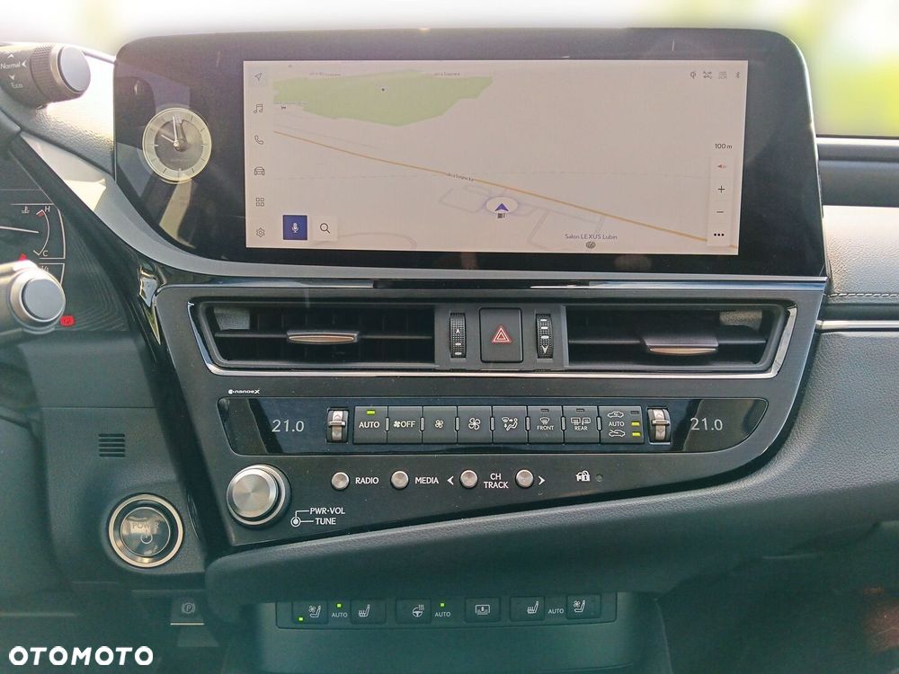 Lexus ES 300h Prestige - 14