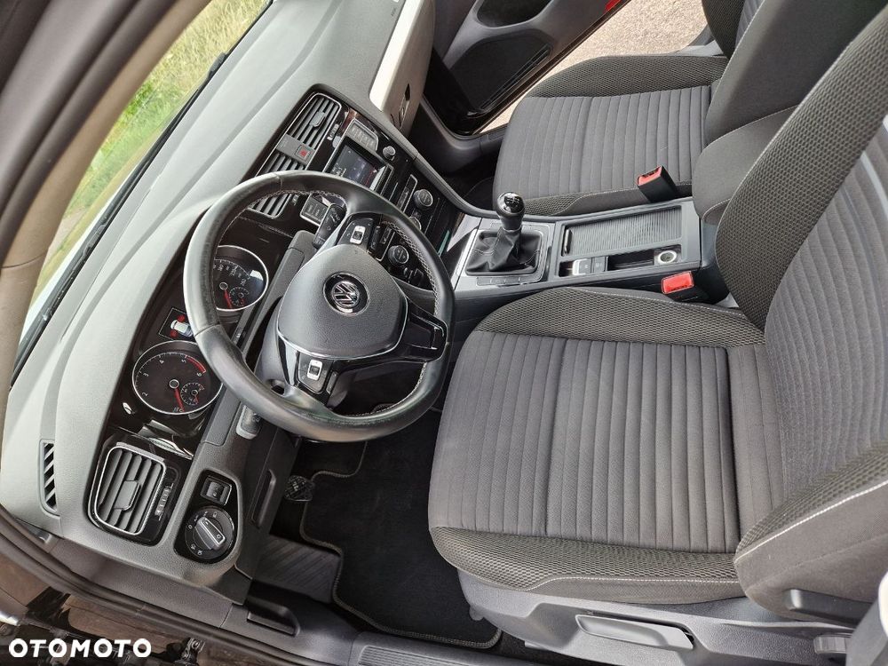 Volkswagen Golf 1.6 TDI Comfortline - 9