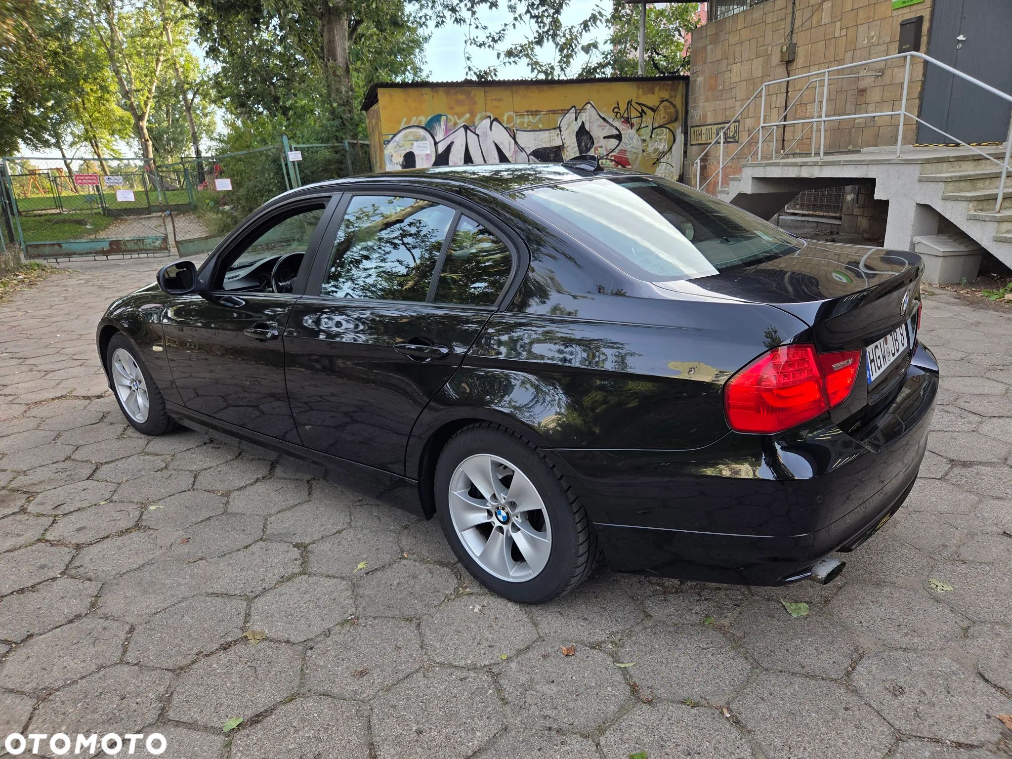 BMW Seria 3 318i - 1