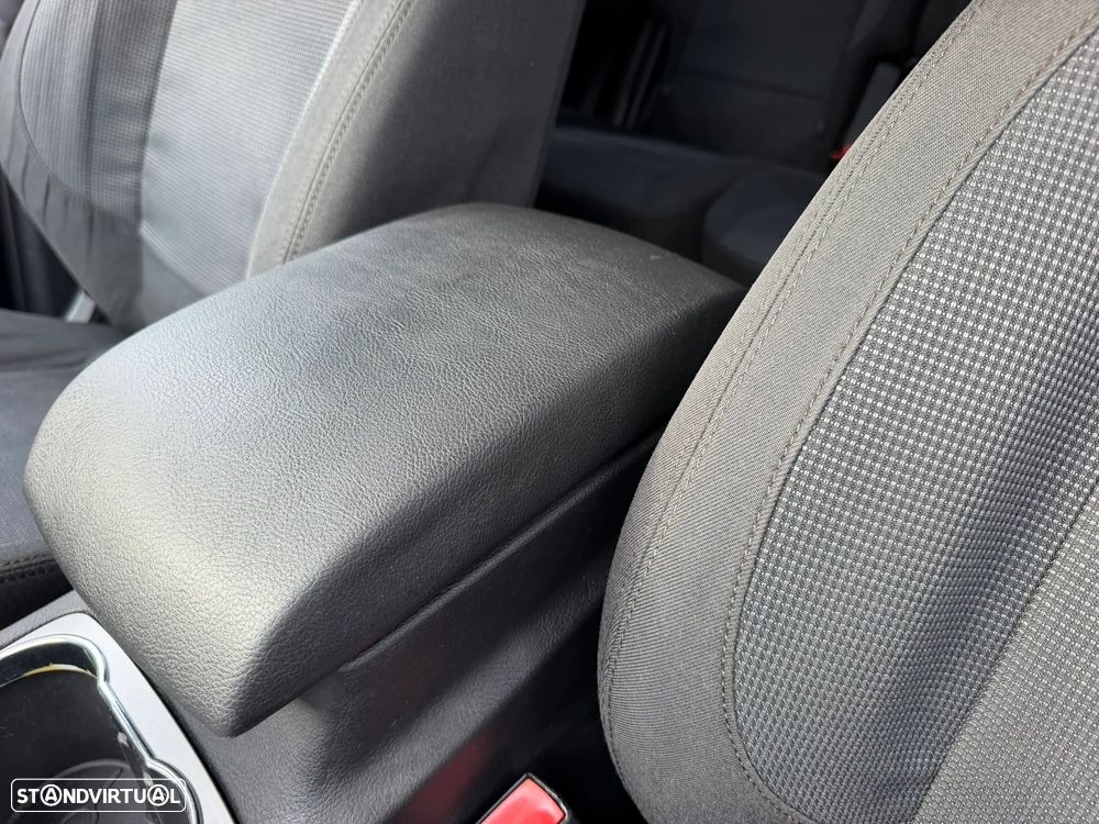 Ford S-Max 1.8 TDCi Titanium 7L - 18