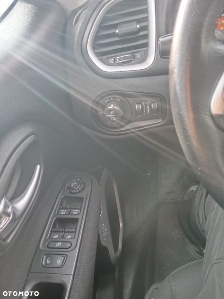 Jeep Renegade 1.4 MultiAir Longitude FWD S&S - 19