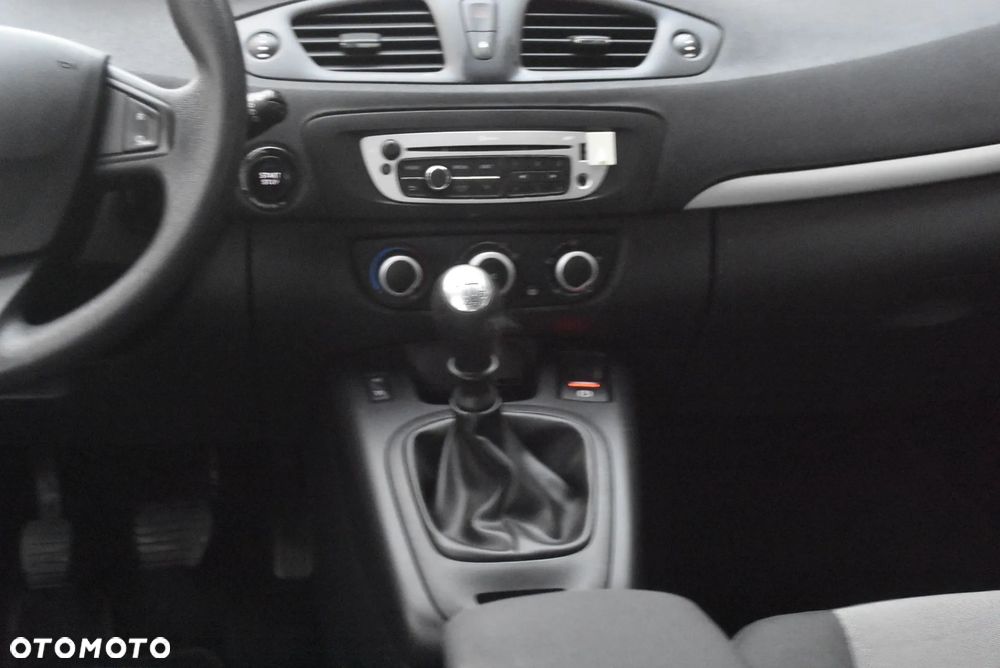 Renault Scenic 1.5 dCi Authentique - 18