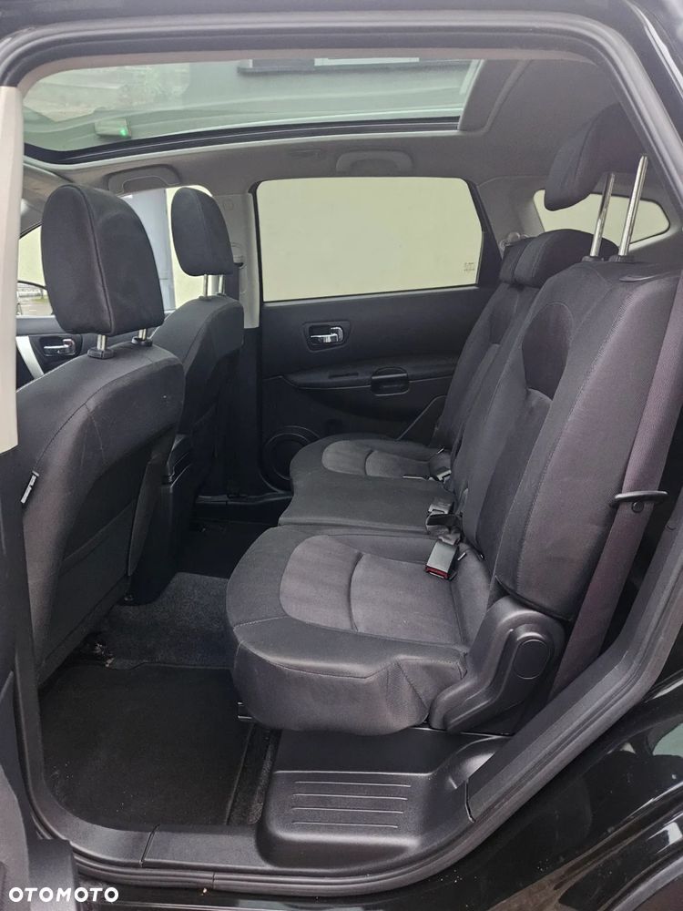 Nissan Qashqai+2 - 30