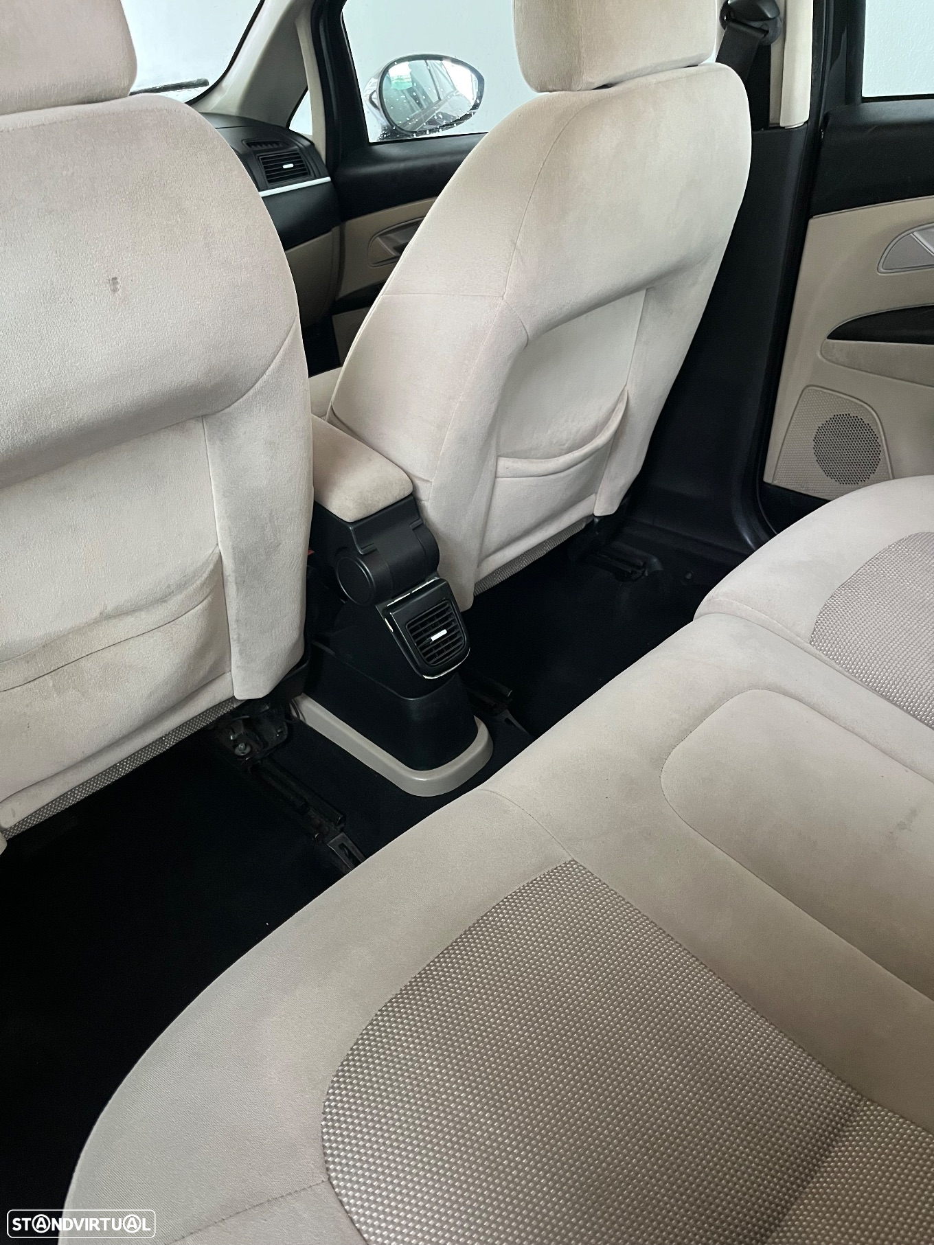 Fiat Linea 1.3 M-Jet Emotion - 13