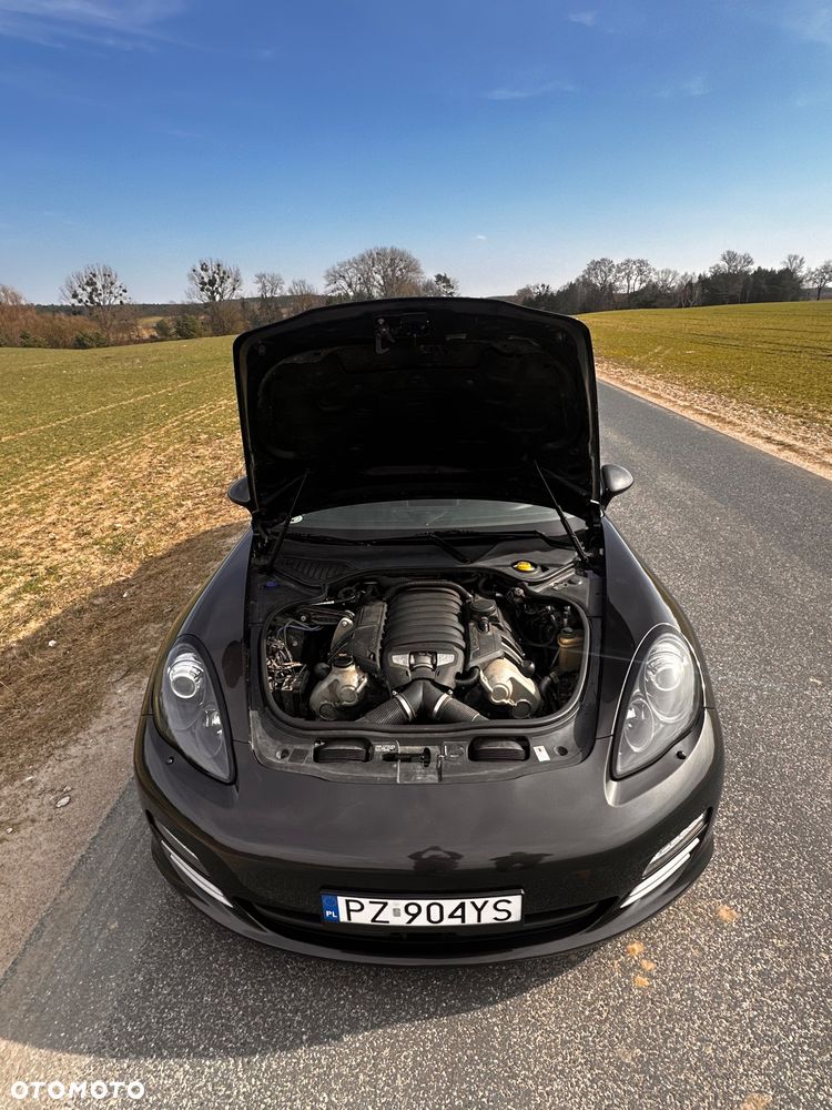 Porsche Panamera 4S - 7