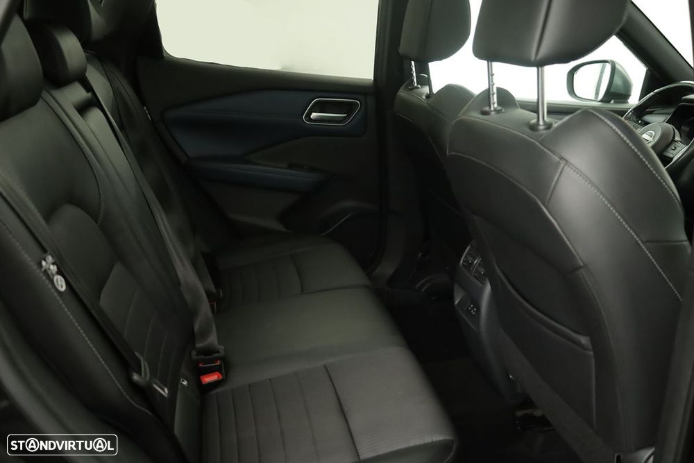 Nissan Qashqai 1.3 DIG-T Tekna - 23