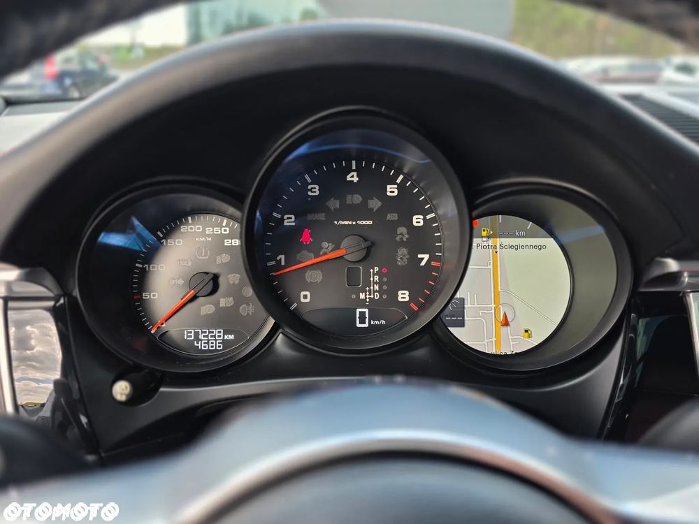 Porsche Macan - 22