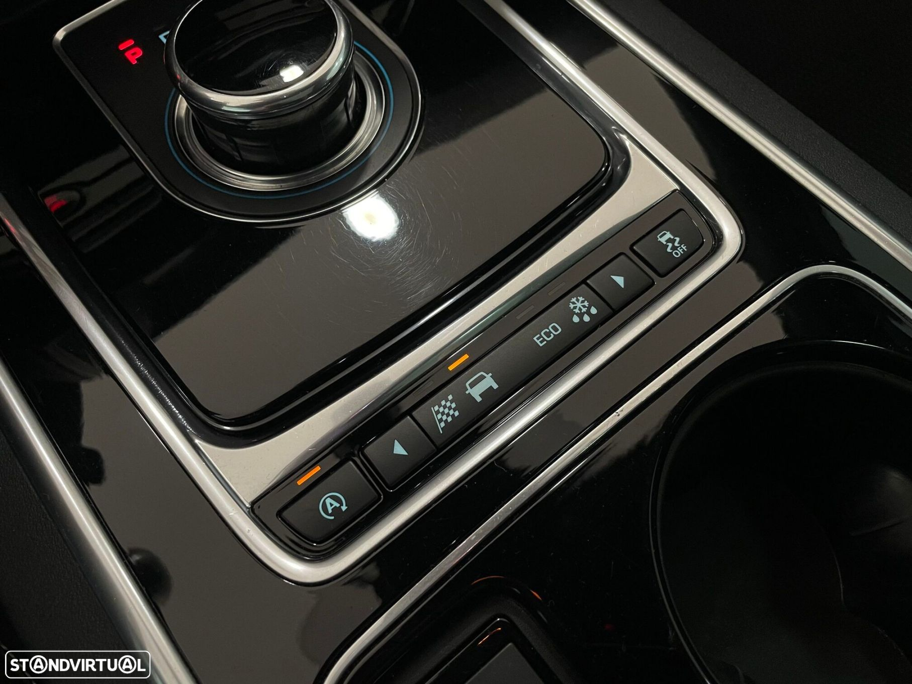 Jaguar XE 2.0 D R-Sport Aut. - 50