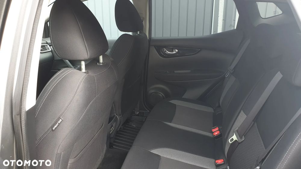 Nissan Qashqai 1.3 DIG-T N-Connecta EU6d - 11