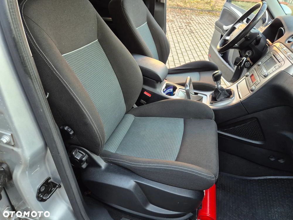 Ford S-Max 2.0 TDCi DPF Ambiente - 13