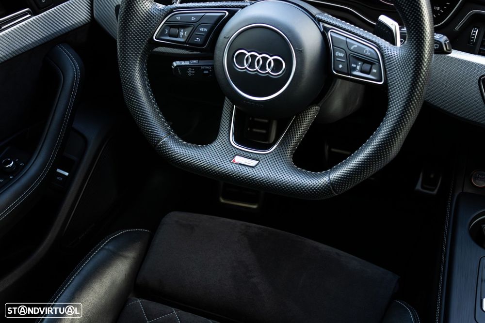 Audi RS4 Avant - 22