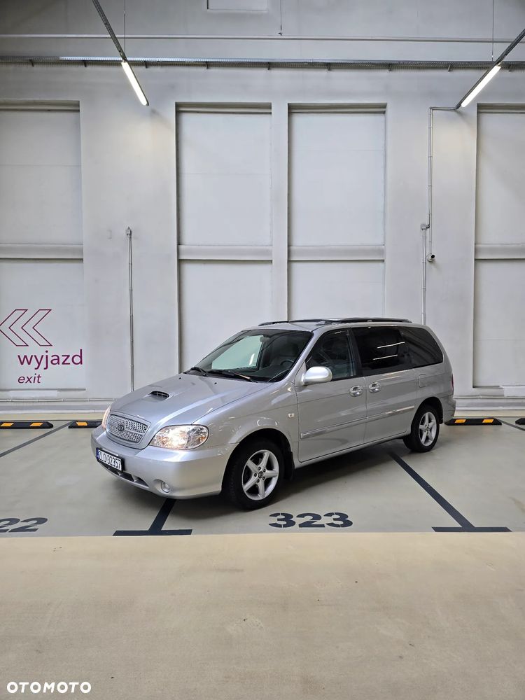 Kia Carnival - 20