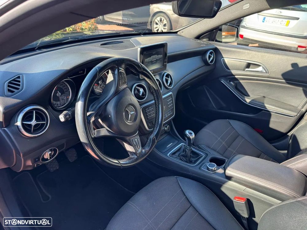 Mercedes-Benz CLA 180 CDI Urban - 11