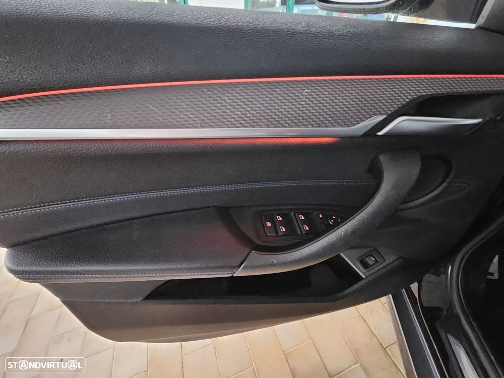 BMW X2 18 d sDrive Auto Pack M - 10