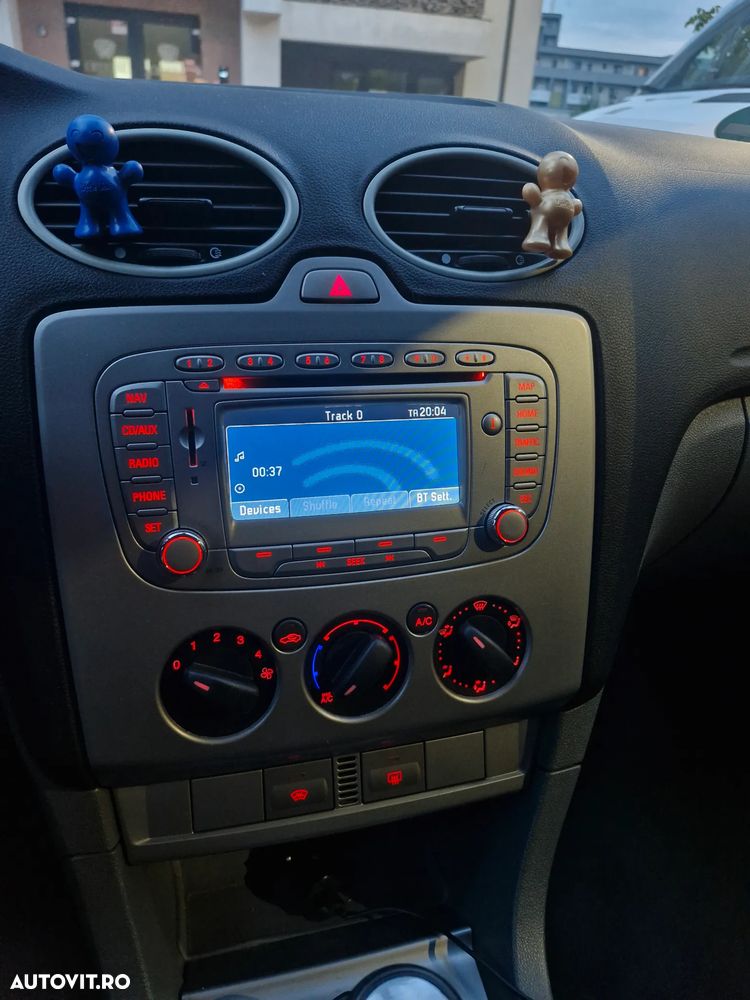 Ford Focus 1.6 Titanium - 9