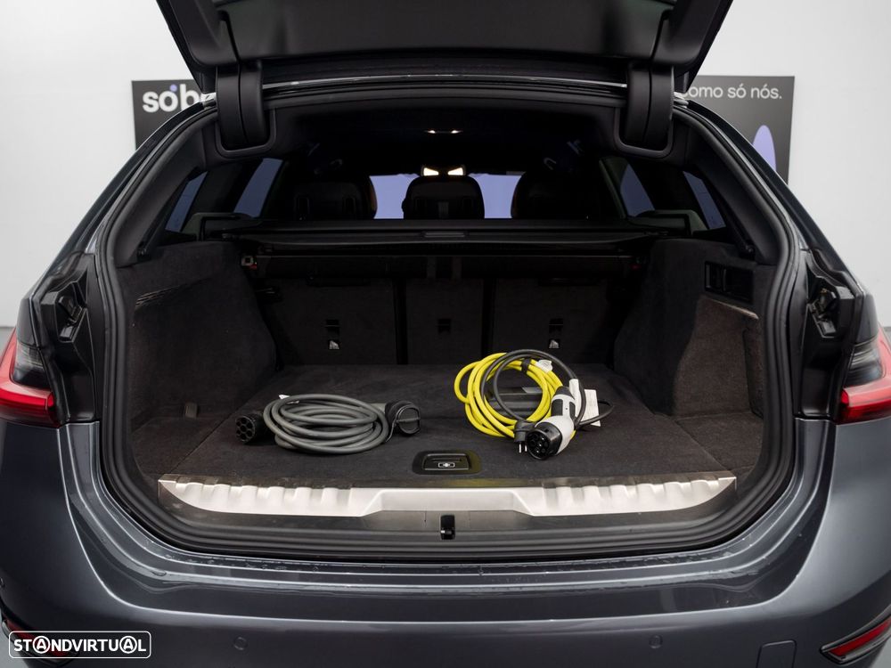 BMW 320 e Corporate Edition Auto - 12