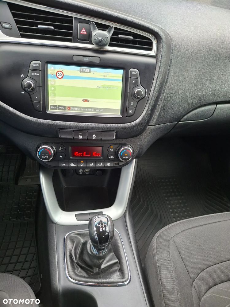 Kia Ceed 1.6 CRDi Smart - 28