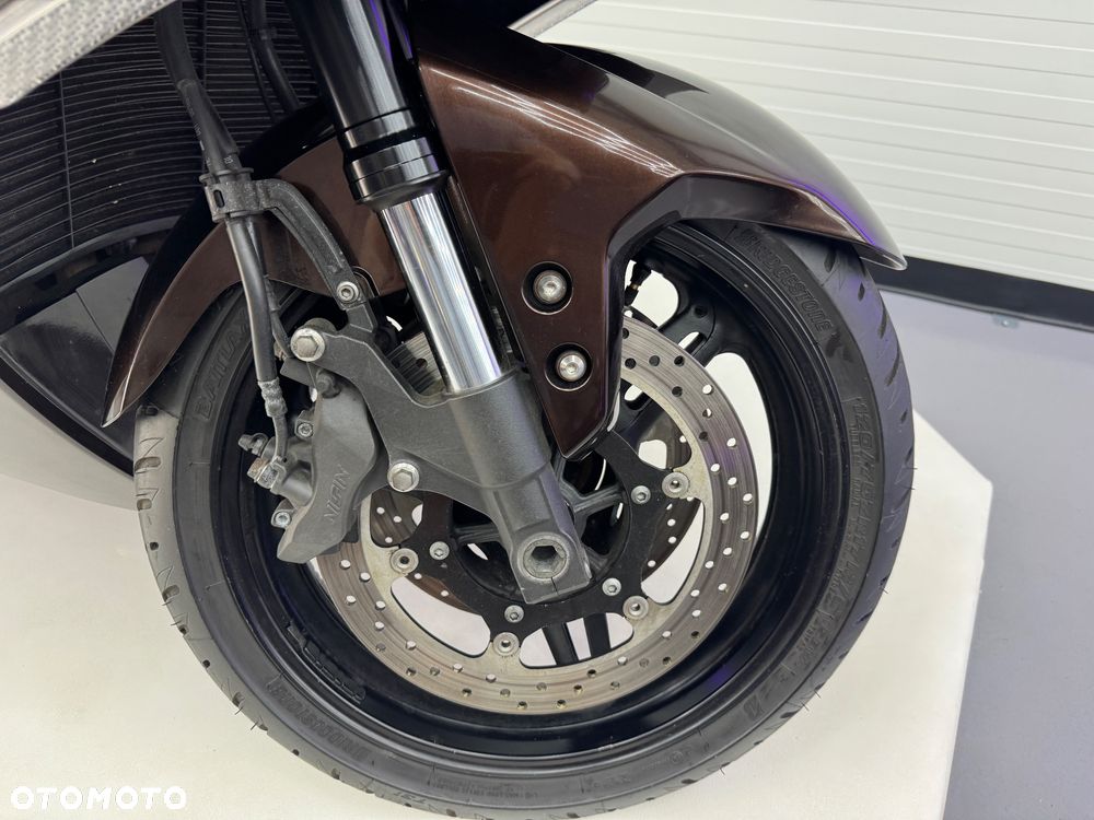 Yamaha FJR - 9