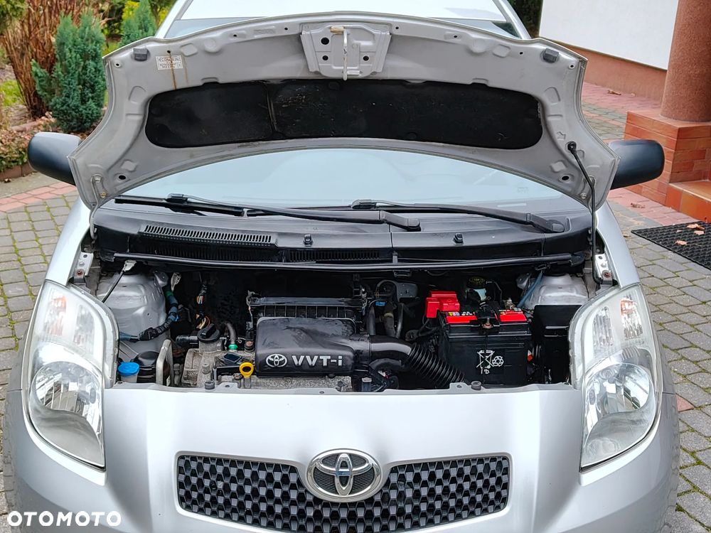 Toyota Yaris 1.3 Luna A/C - 32