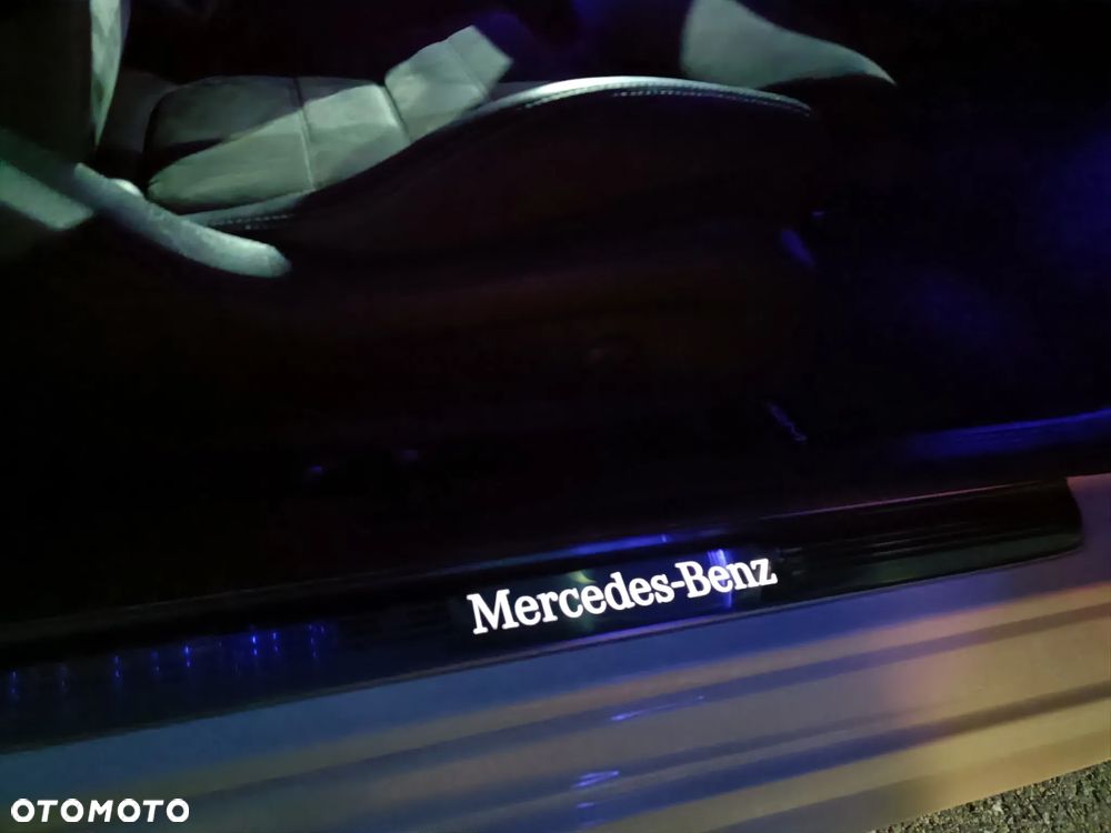 Mercedes-Benz Klasa C 200 4MATIC 9G-TRONIC - 29