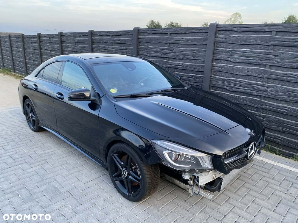 Mercedes-Benz CLA 220 CDI 7G-DCT AMG Line - 3