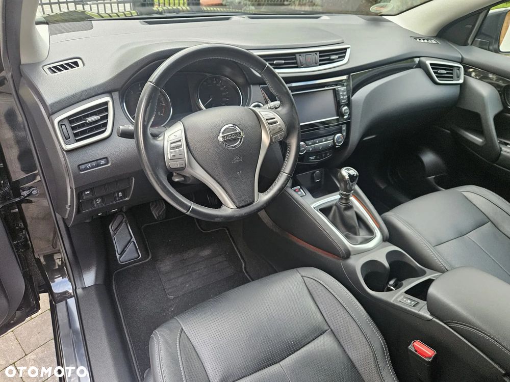 Nissan Qashqai 1.6 DIG-T TEKNA+ - 26