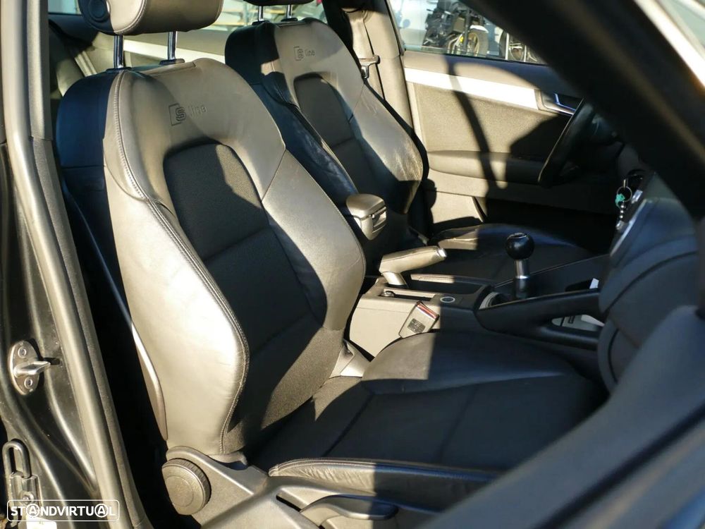 Audi A3 Sportback 2.0 TDi S-line - 27