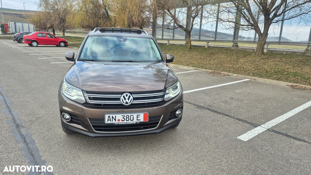 Volkswagen Tiguan 2.0 TDI DPF 4Motion BlueMotion Technology DSG Exclusive - 18