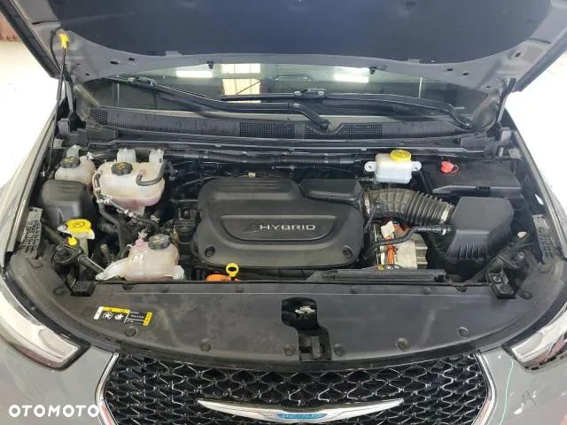 Chrysler Pacifica - 9