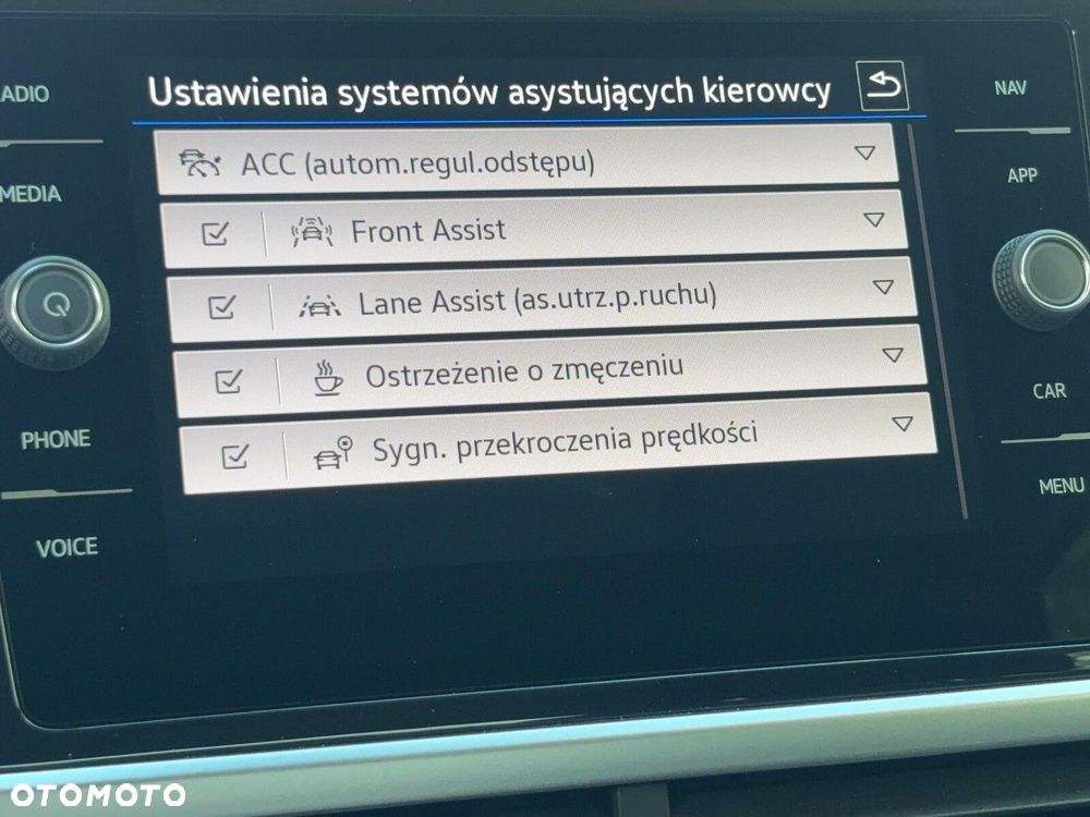 Volkswagen T-Roc 1.5 TSI Life DSG - 32