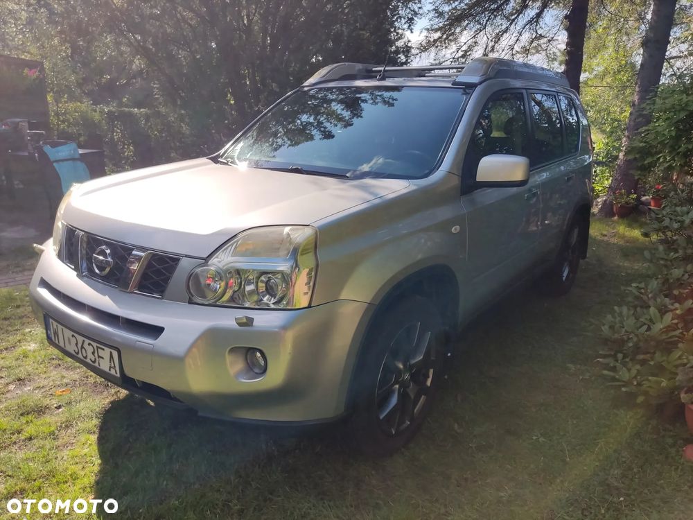 Nissan X-Trail 2.0 dCi LE - 4