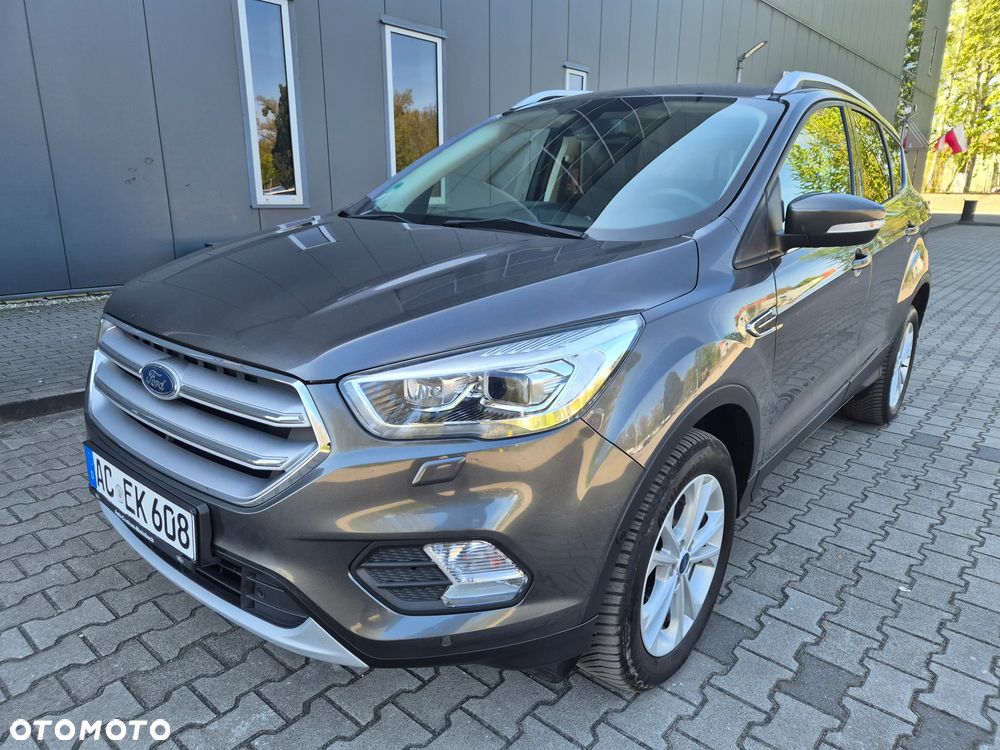 Ford Kuga 1.5 EcoBoost 2x4 Titanium - 1