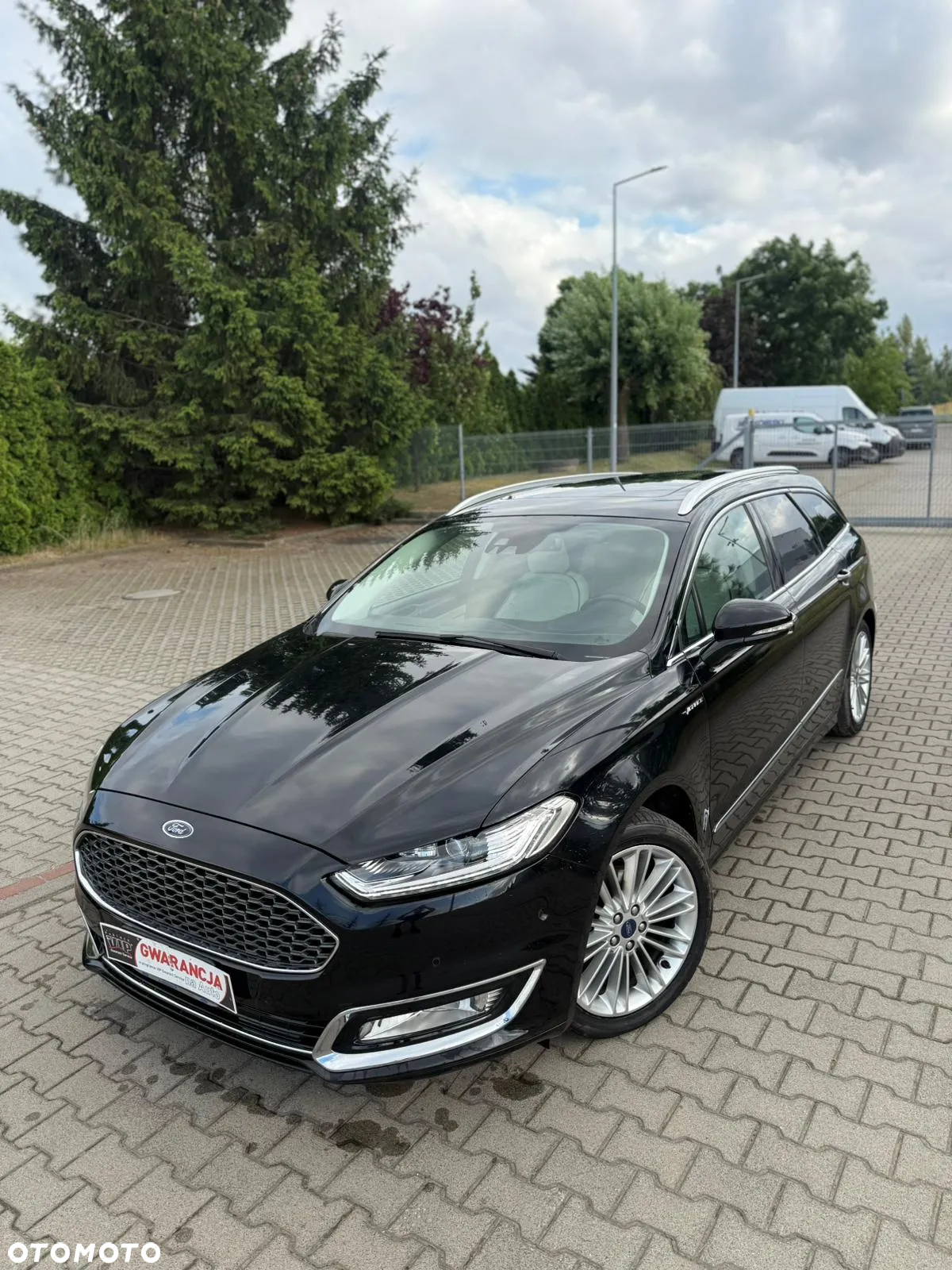 Ford Mondeo Turnier 2.0 TDCi Start-Stopp PowerShift-Aut Vignale - 4