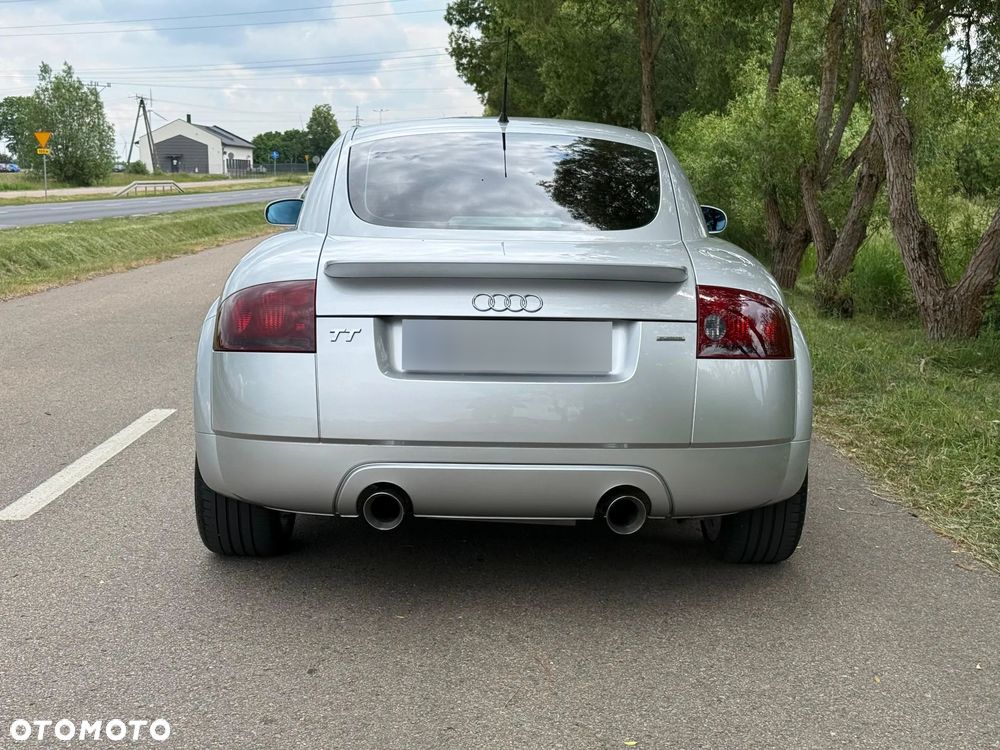Audi TT Coupé - 12