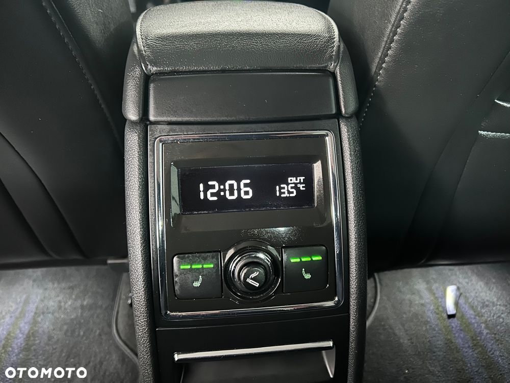 Skoda Superb 1.6 TDI Active Greenline - 19