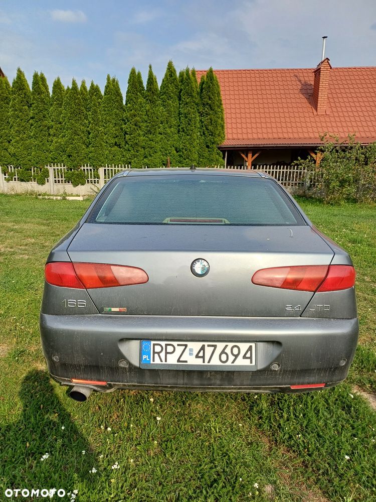 Alfa Romeo 166 - 3