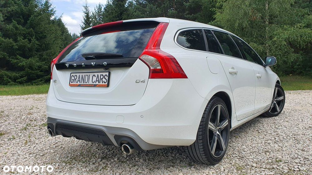 Volvo V60 D4 Geartronic R-Design - 3