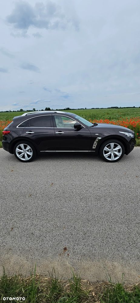 Infiniti FX FX30d S - 4