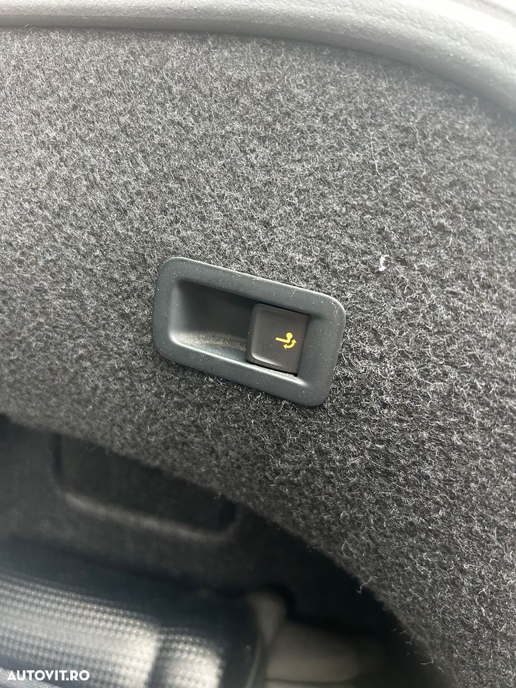 Volkswagen Passat - 8