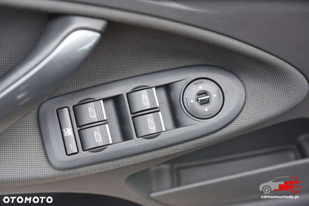 Ford Kuga - 16