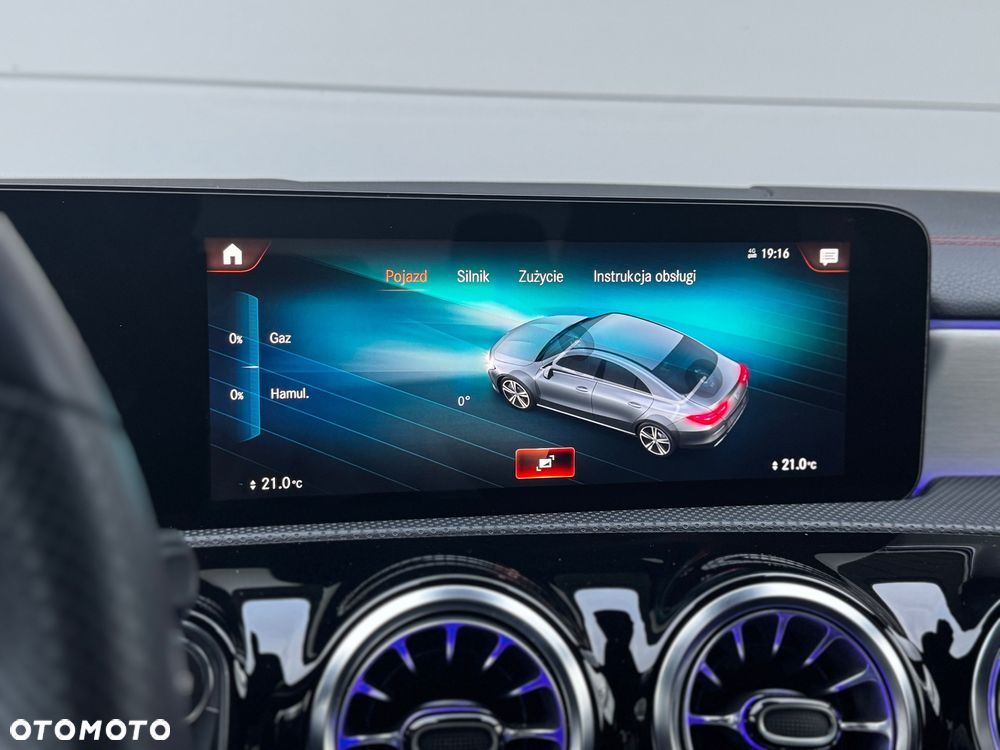 Mercedes-Benz CLA 200 d 4-Matic AMG Line 8G-DCT - 33