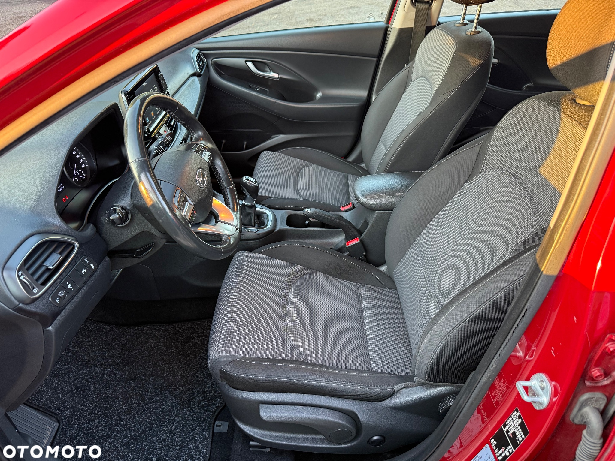 Hyundai i30 Kombi 1.4 Select - 11