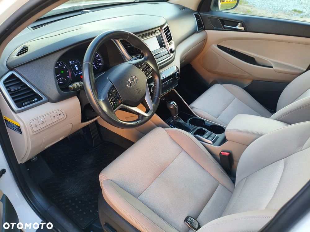 Hyundai Tucson - 8