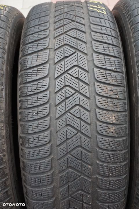 Pirelli 245 65 17 scorpion winter - 4