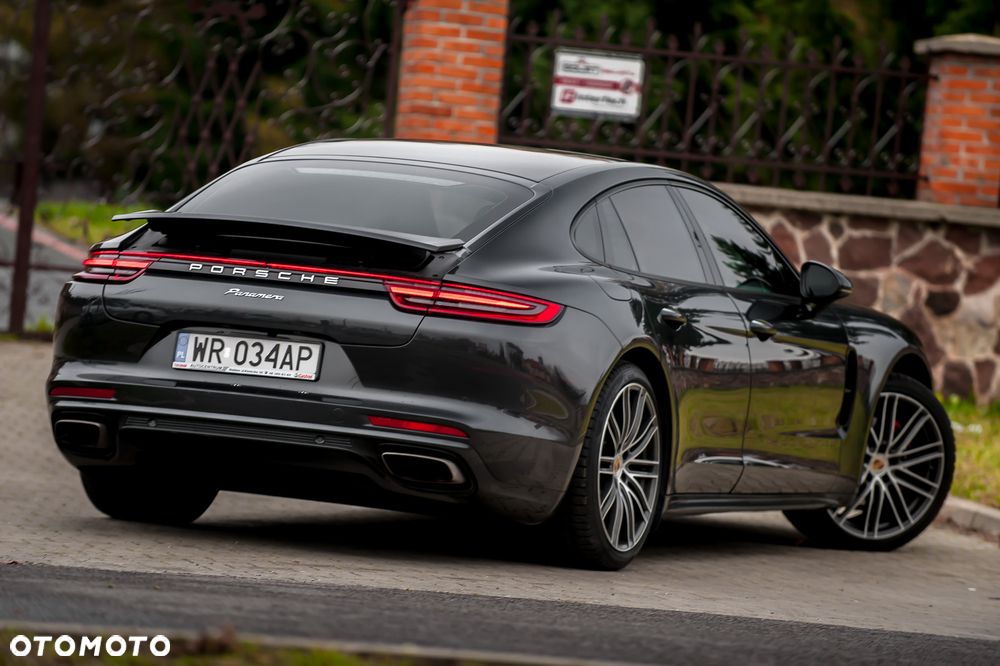 Porsche Panamera 4 GPF Executive - 11
