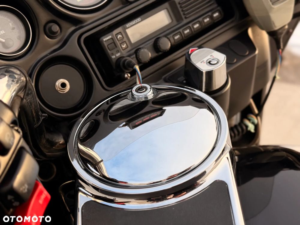 Harley-Davidson FLHT Electra Glide Standard - 25