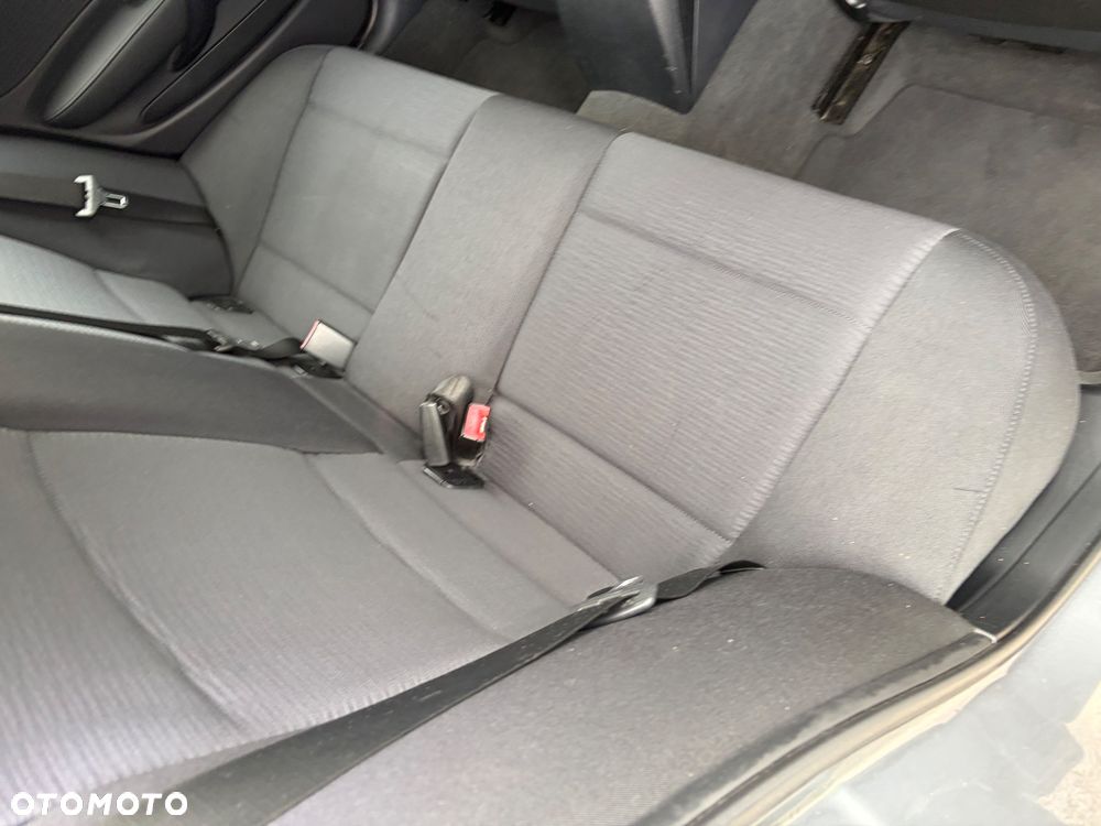 BMW Seria 1 - 30