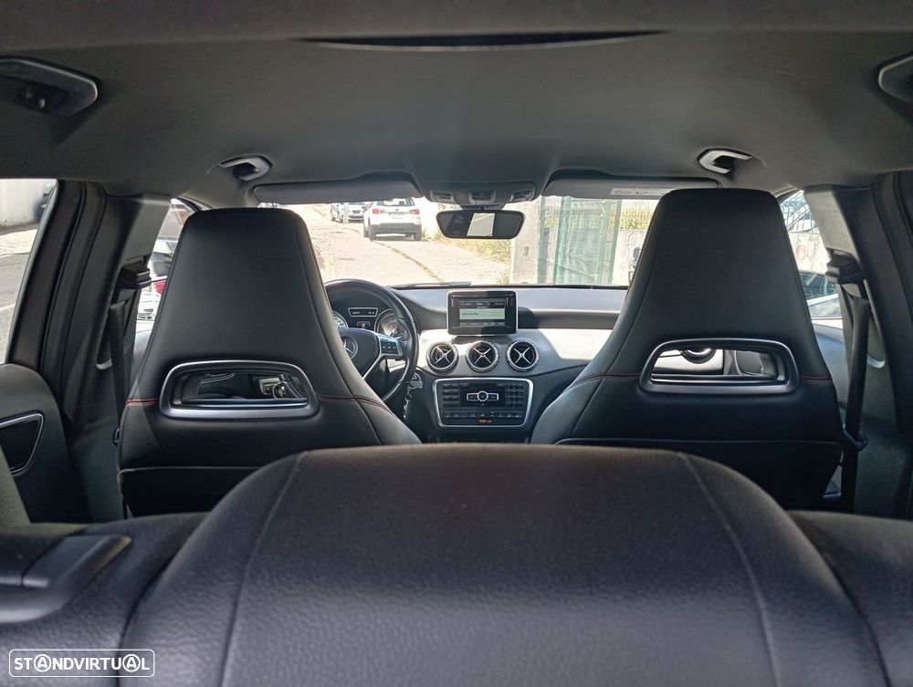 Mercedes-Benz GLA 250 4Matic 7G-DCT AMG Line - 16