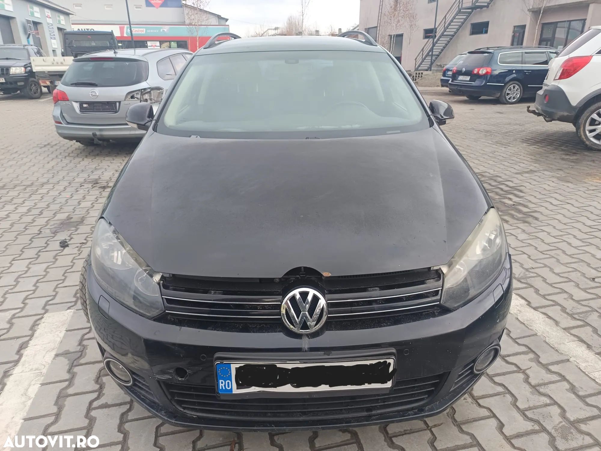 Dezmembram Volkswagen Golf VI Combi 1.6 CAYC, manual - 1