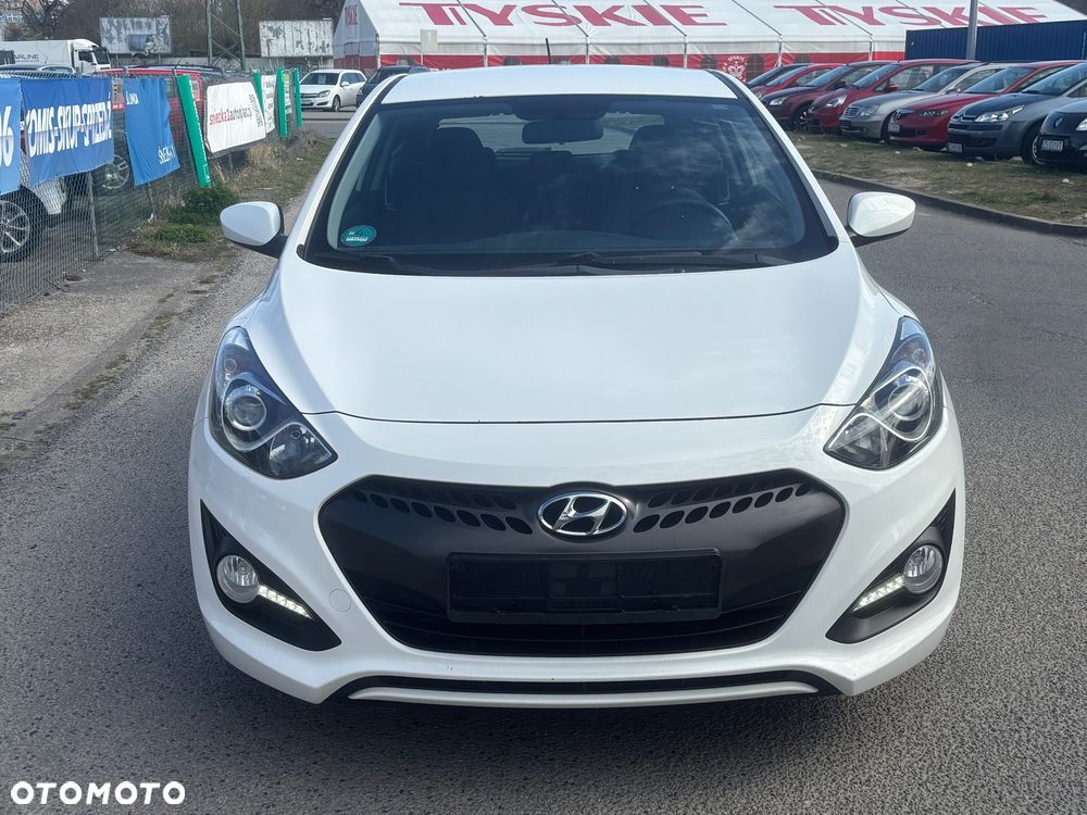 Hyundai i30 1.4 Classic + - 8